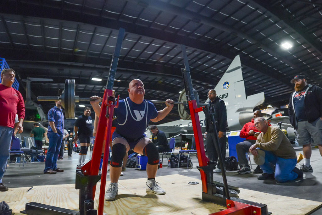 equipment for powerlifting and weightlifting